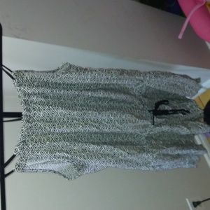 Old Navy women's black and white geometric Romper size Medium Nwot